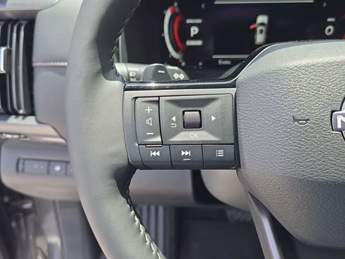 New 2026 Nissan Pathfinder SL FWD image 31