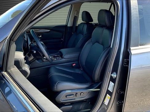 Used 2025 Honda Pilot EX-L image 20