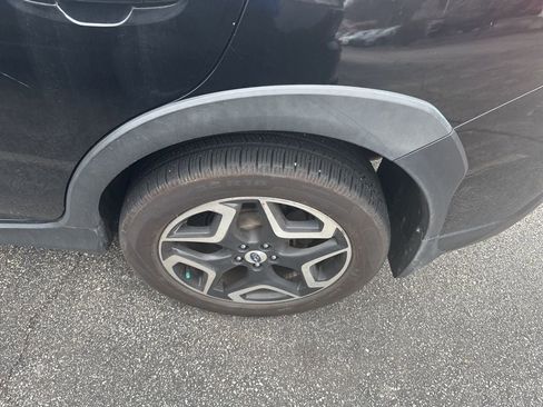 Used 2018 Subaru Crosstrek 2.0i Limited image 6