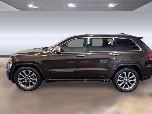 Used 2017 Jeep Grand Cherokee Overland AWD/4WD image 2