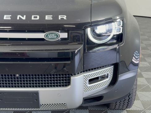Used 2024 Land Rover Defender 110 S AWD/4WD image 12
