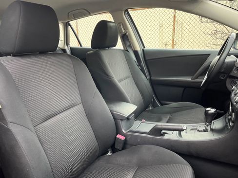 Used 2013 MAZDA MAZDA3 i Touring image 13