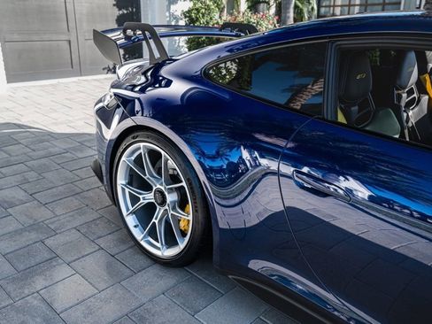 Used 2024 Porsche 911 GT3 RWD image 10