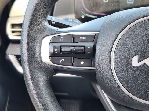 Used 2024 Kia Sportage LX FWD image 31