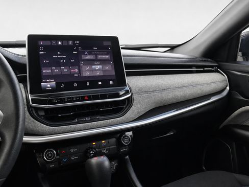 Used 2023 Jeep Compass Sport AWD/4WD image 30