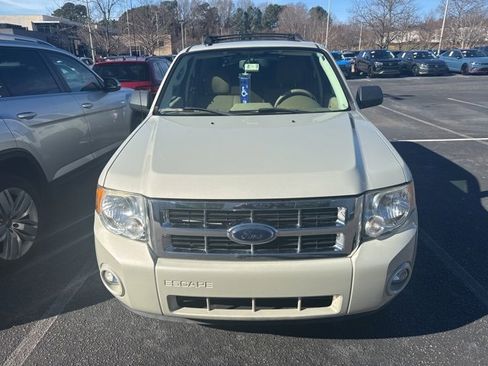 Used 2009 Ford Escape XLT image 7