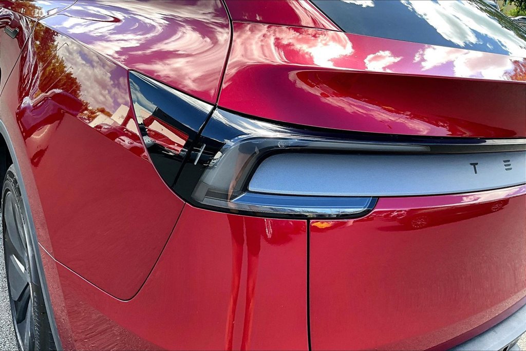 Used 2026 Tesla Model Y Long Range AWD/4WD image 28