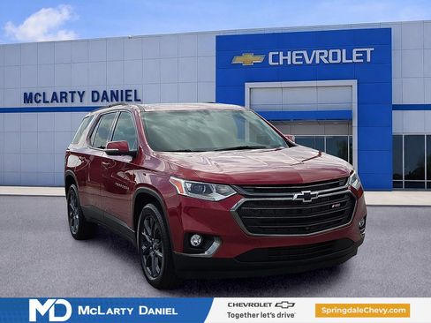 Used 2020 Chevrolet Traverse RS w/ LPO, Floor Liner Package AWD/4WD image 1