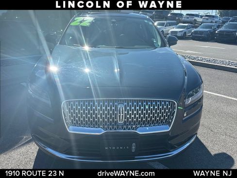 Certified 2022 Lincoln Nautilus Reserve AWD/4WD image 11