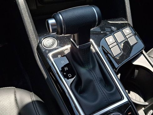Certified 2025 Kia Sportage EX FWD image 15