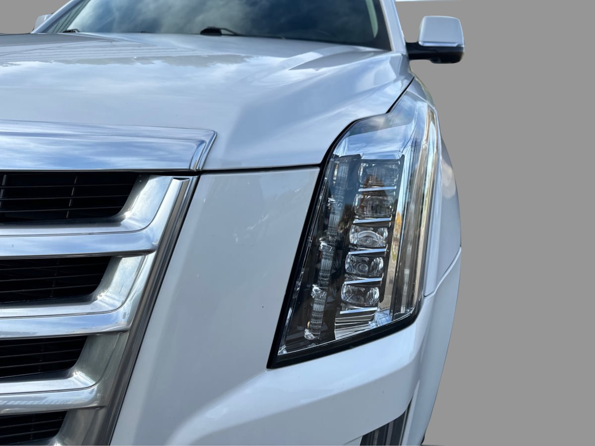 Used 2016 Cadillac Escalade Luxury AWD/4WD image 42