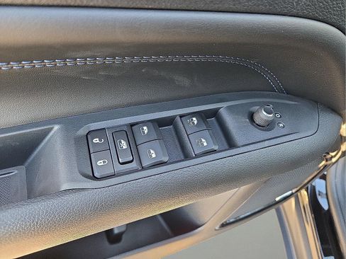 New 2026 Jeep Compass Limited w/ Sun, Sound & Navigation Group image 15