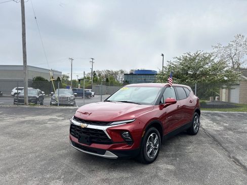 Used 2025 Chevrolet Blazer LT AWD/4WD image 1