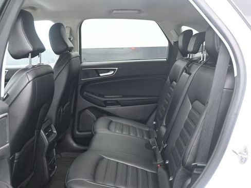 Used 2024 Ford Edge SEL w/ Convenience Package AWD/4WD image 5