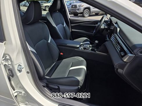 Used 2025 Toyota Camry SE FWD image 19