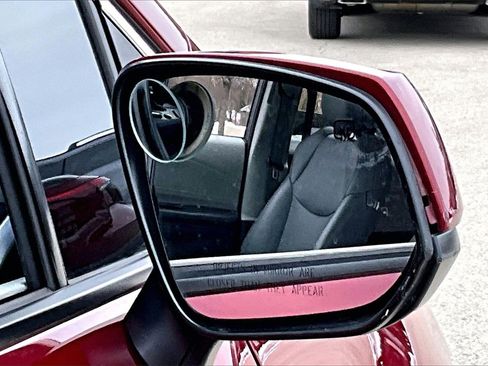 Used 2022 Toyota Sienna XLE image 23