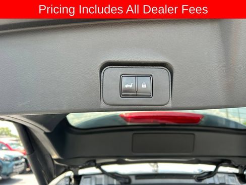 Used 2021 Nissan Rogue SV w/ Premium Package FWD image 16