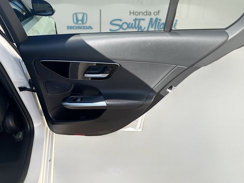 Used 2022 Mercedes-Benz C 300 Sedan image 30