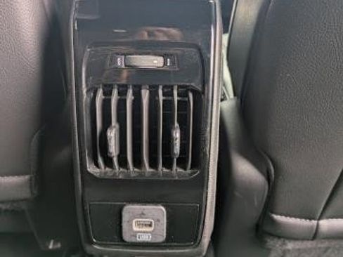 Used 2023 Jeep Compass Latitude image 11