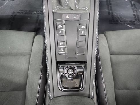 Certified 2025 Porsche 718 Boxster Spyder RS RWD image 20