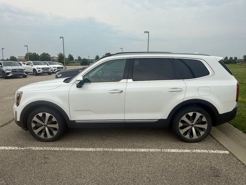 Used 2020 Kia Telluride S AWD/4WD image 2