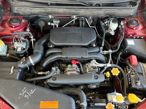 Used 2012 Subaru Outback 2.5i Limited w/ Moonroof Pkg image 2