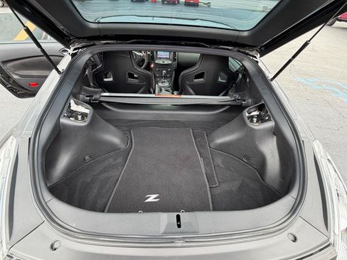 Used 2020 Nissan 370Z NISMO RWD image 26