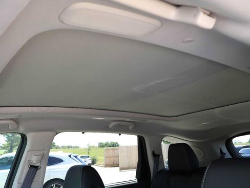 Certified 2026 Acura MDX w/ Technology Package FWD image 28