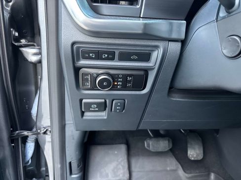 Used 2023 Ford F150 Lariat w/ Equipment Group 502A High AWD/4WD image 31