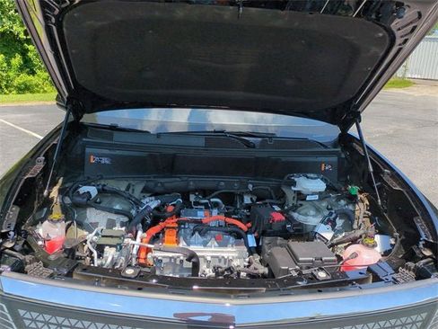 New 2026 Cadillac Vistiq Sport image 31