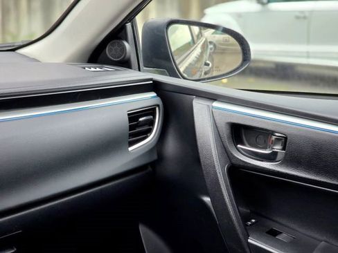 Used 2014 Toyota Corolla S image 21