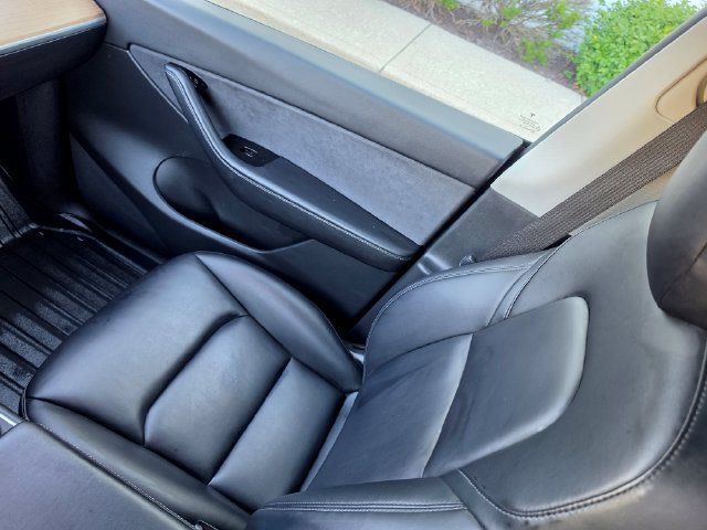 Used 2021 Tesla Model Y Long Range AWD/4WD image 33