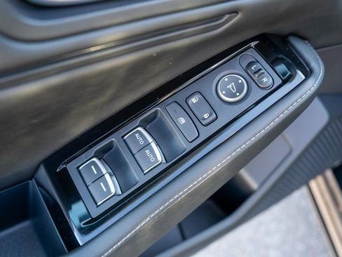 Used 2023 Honda Accord Touring image 19