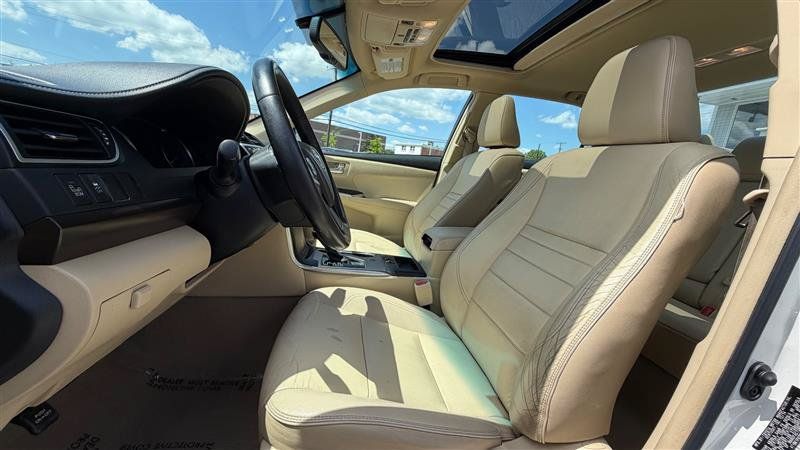 Used 2015 Toyota Camry XLE FWD image 24