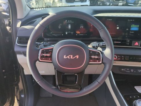 New 2026 Kia Carnival EX image 12