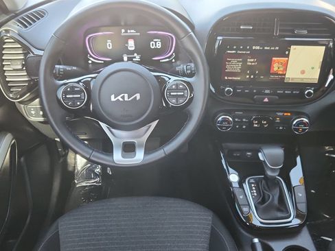 Used 2025 Kia Soul EX FWD image 10