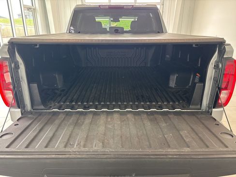 Used 2024 GMC Sierra 1500 Elevation AWD/4WD image 15