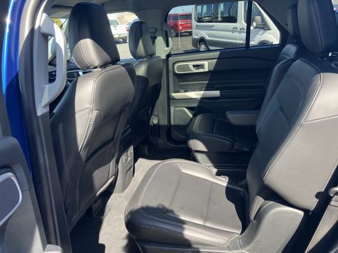 Used 2023 Ford Explorer XLT w/ Equipment Group 202A image 14