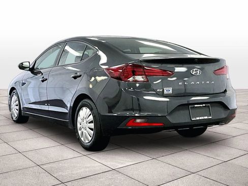 Used 2020 Hyundai Elantra SE w/ Cargo Package (C1) image 10