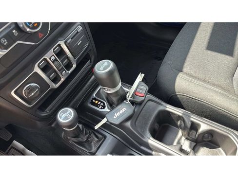 Used 2020 Jeep Wrangler Unlimited Sport S AWD/4WD image 22