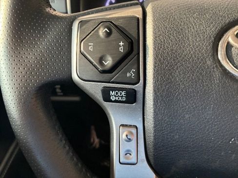 Used 2020 Toyota 4Runner SR5 image 21