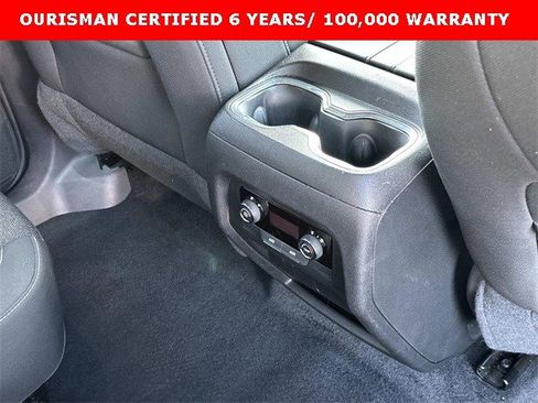 Certified 2025 Chevrolet Traverse LT image 13