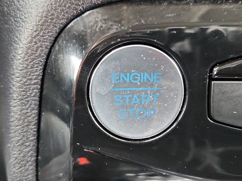 Used 2024 Ford Escape SE FWD image 32
