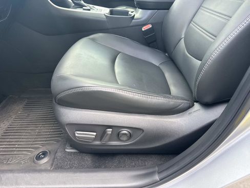 Used 2024 Toyota RAV4 XLE Premium image 16