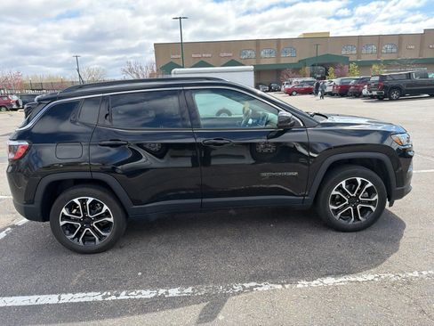 Used 2022 Jeep Compass Limited image 3