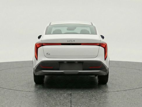 Used 2025 Kia K4 FWD image 7