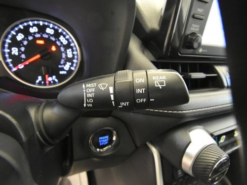 Used 2022 Toyota RAV4 XLE w/ Convenience Package AWD/4WD image 37