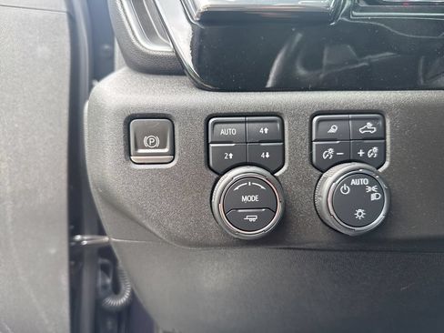 Used 2023 Chevrolet Silverado 1500 LT w/ Z71 Off-Road Package AWD/4WD image 29