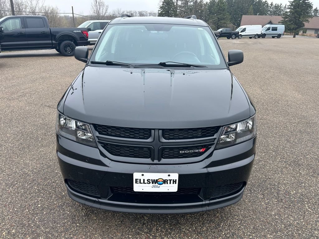 Used 2018 Dodge Journey SE w/ Blacktop Package FWD image 2