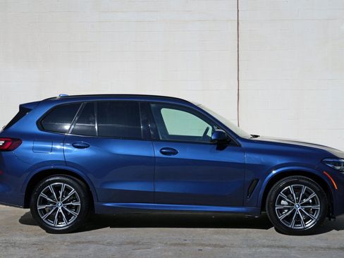 Used 2022 BMW X5 sDrive40i w/ M Sport Package RWD image 57